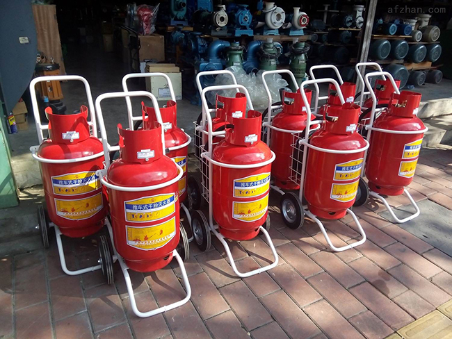 推车式泡沫灭火器2.jpg